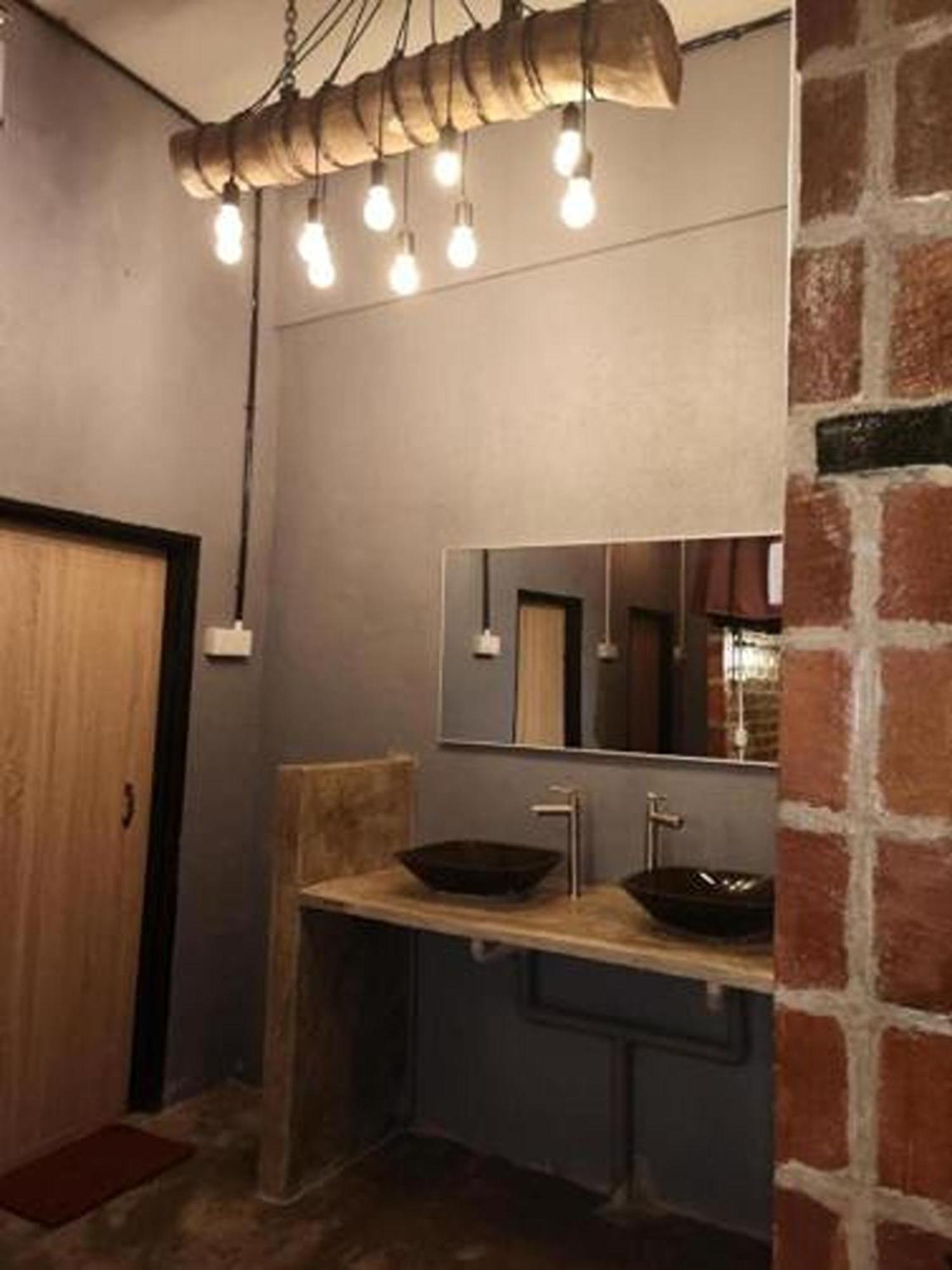 Riverbank Dungun Guesthouse & Cafe 외부 사진