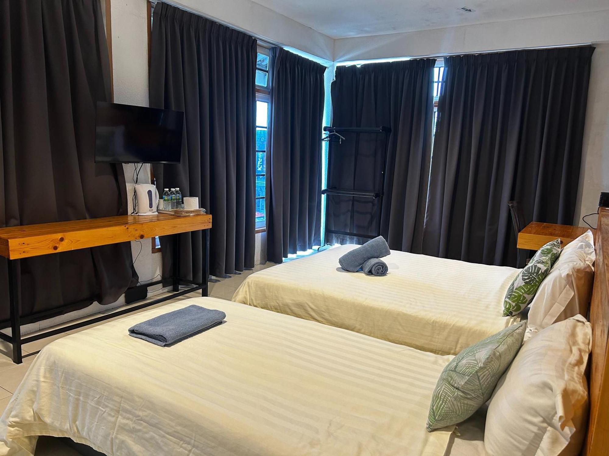 Riverbank Dungun Guesthouse & Cafe 외부 사진