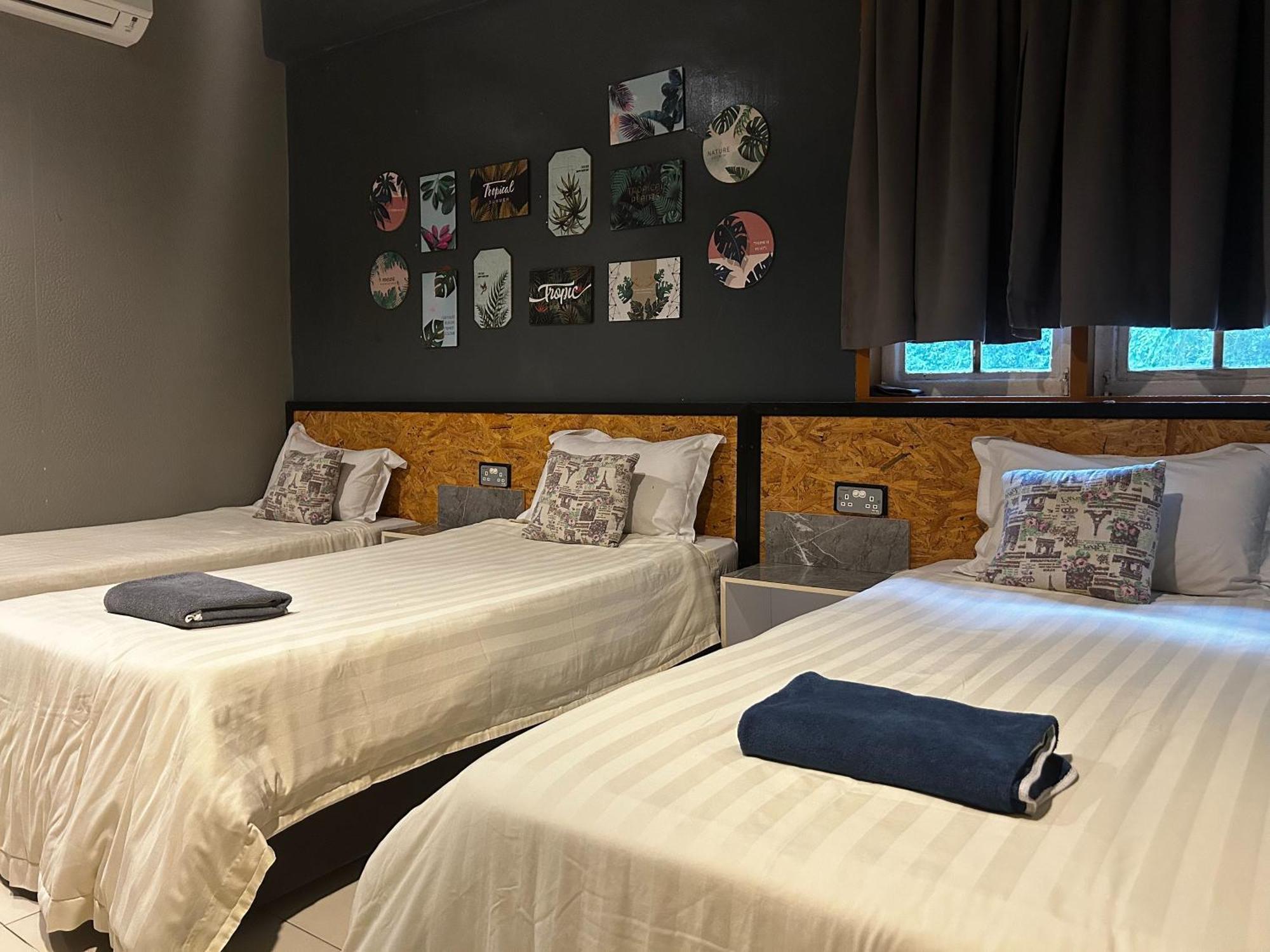 Riverbank Dungun Guesthouse & Cafe 외부 사진